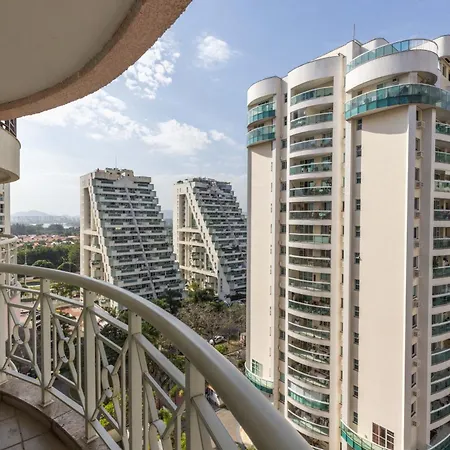 Barra Premium - flat com serviços, recepção 24 horas, piscina, academia e balsa para praia!-2